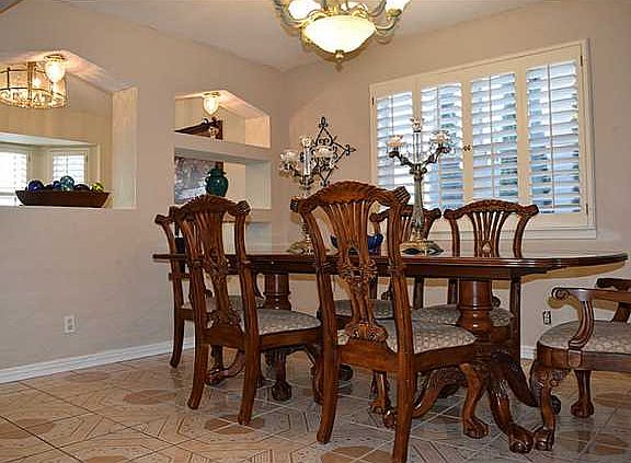 4th image of 1213 Pasatiempo Cir