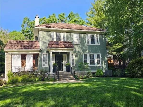 5124 Brookside Blvd, Kansas City, MO 64112