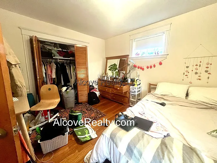 Sartwell Ave — Photo 9