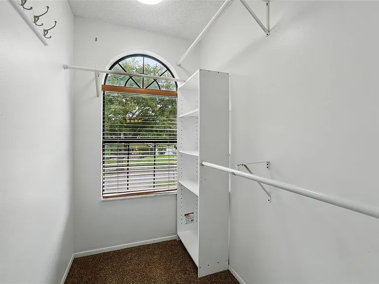7925 Tumblestone Dr — Photo 28