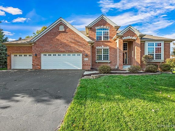 3rd image of 422 Maple Leaf Ln