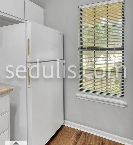 801 Temple Rd #A — Photo 14