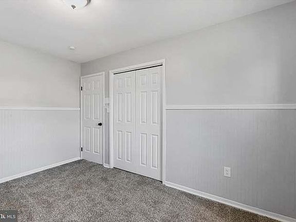 3rd image of 1116 Old Pond Rd