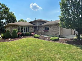 15027 Jones Ct, Oak Forest, IL 60452