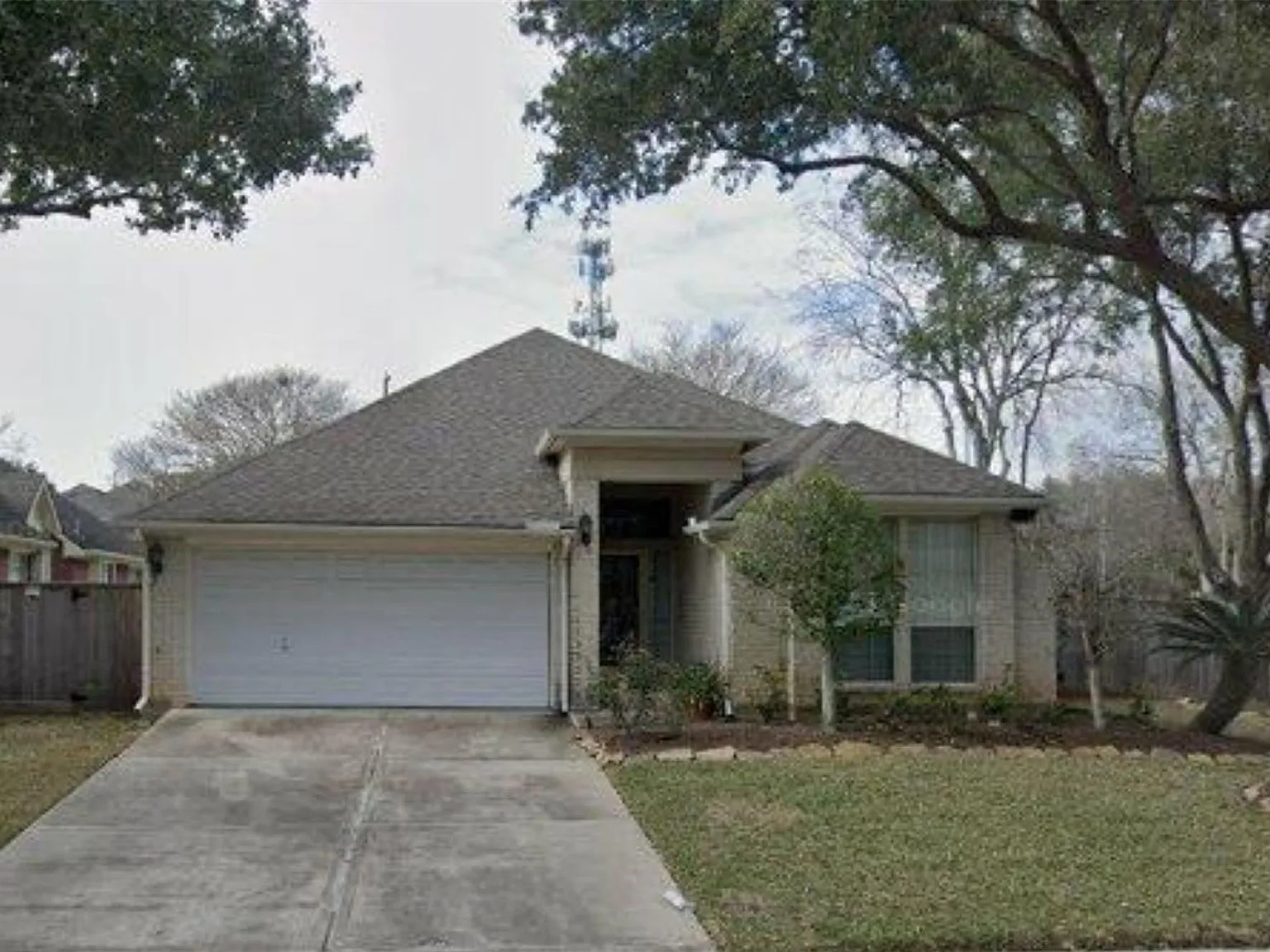 3 bed, 2.0 bath, 2289 sqft, $2,500 — Photo 3