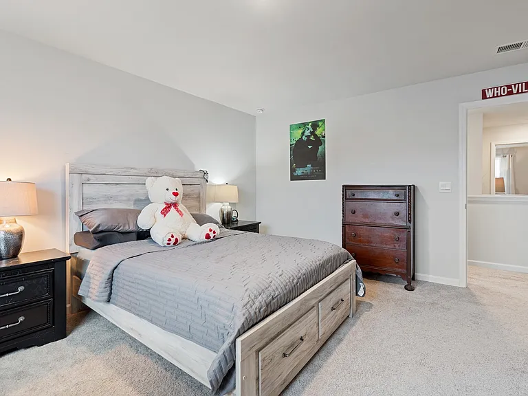 5026 Benelli Dr — Photo 16