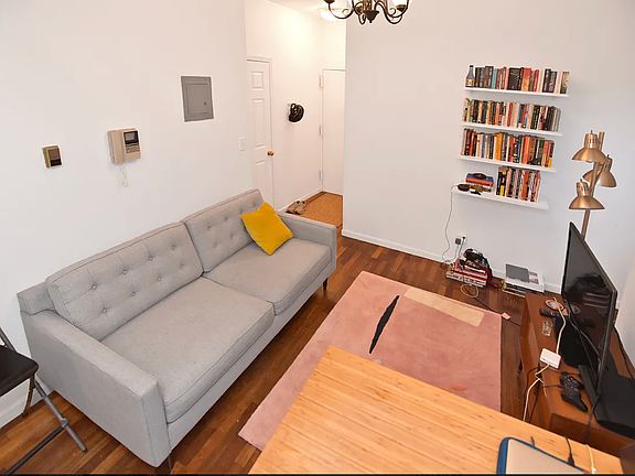 5th image of 170 Allen St APT 3A