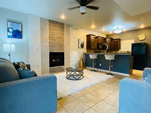 4th image of 12261 Gaudi Way