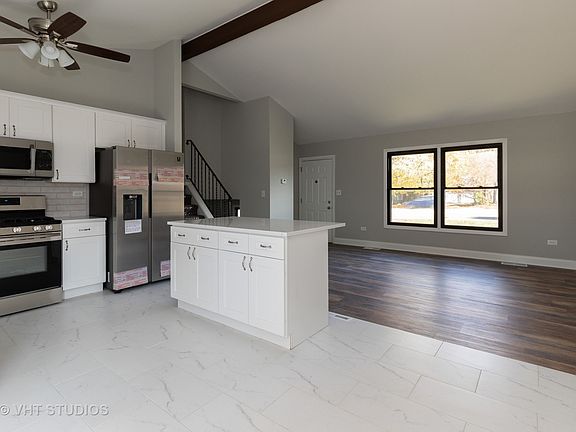 5th image of 3320 N Lewis Ave