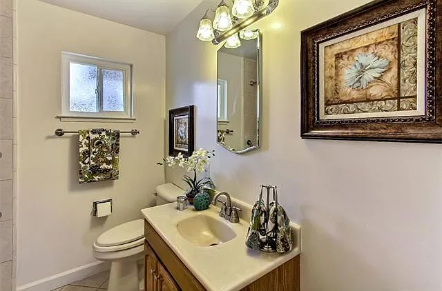 812 Coakley Dr — Photo 7