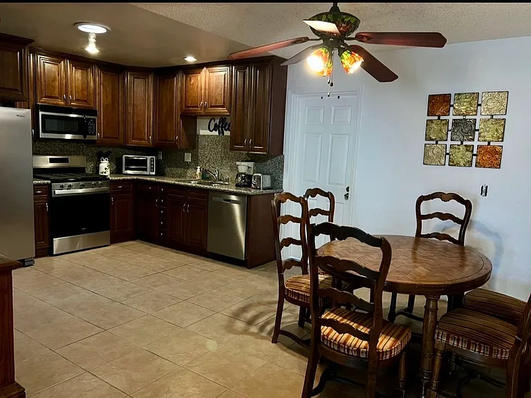 10808 Esmond Ct — Photo 3