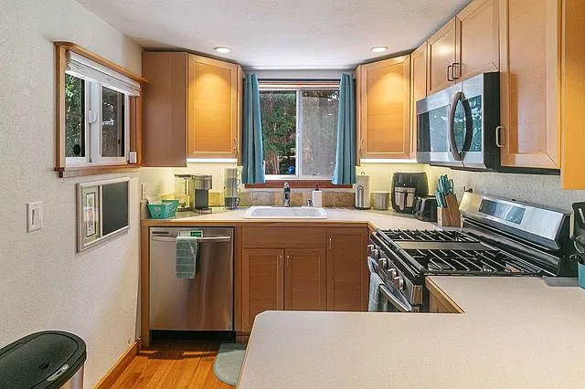 144 Silver Spruce Dr #1 — Photo 9
