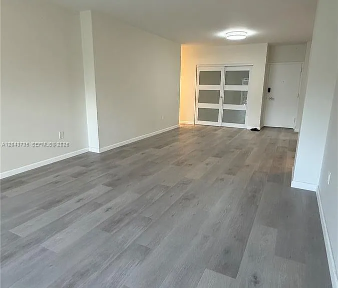 300 Bayview Dr #211 — Photo 7