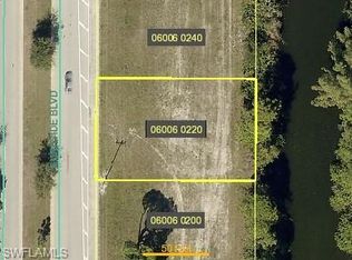 1633 Surfside Blvd, Cape Coral, FL 33991