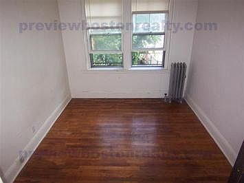 2nd image of 1450 Commonwealth Ave #T17