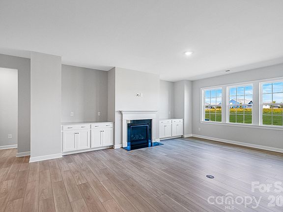 7th image of this home