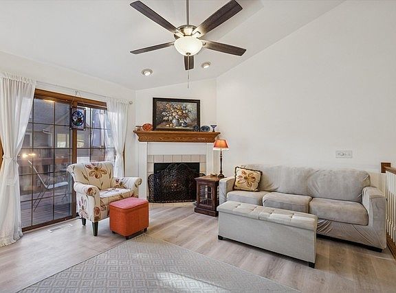 5th image of 518 Silver Aspen Cir
