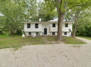 15095 Angert St, West Alton, MO 63386