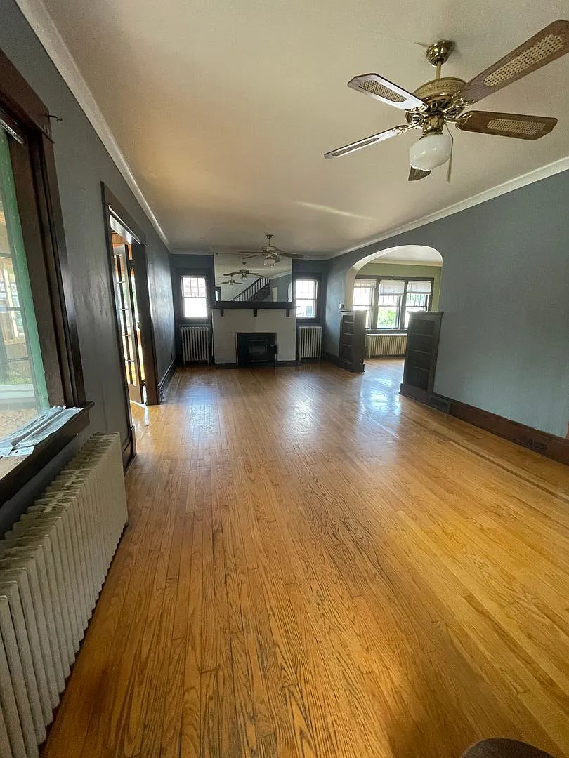 Spacious 5 Bedroom, 2.5 Bathroom Home Near Viterbo & Downtown La Crosse — Photo 3