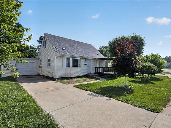 2nd image of 4507 Silver Ln