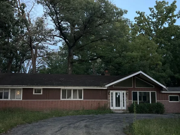 1S671 Winfield Rd, Wheaton, IL 60189