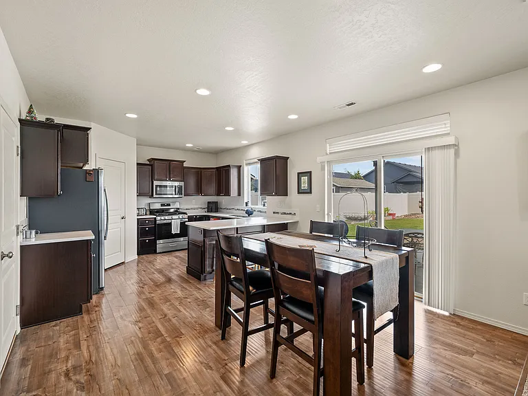 12904 N Gondola St — Photo 7