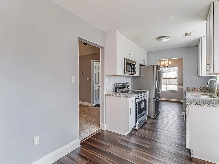 14160 Maple Ct #1 — Photo 18