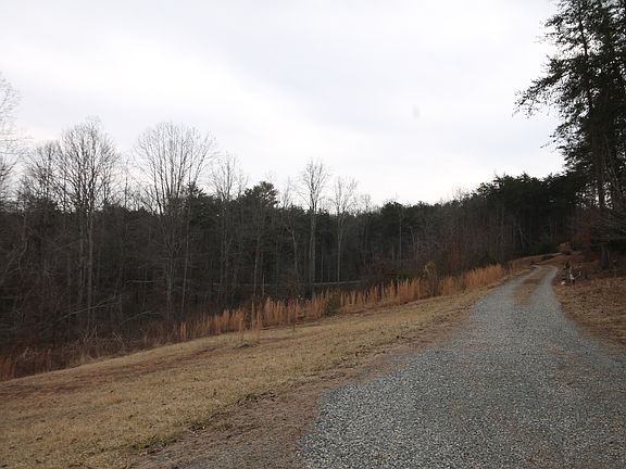 2nd image of 182 Double Oaks Ln