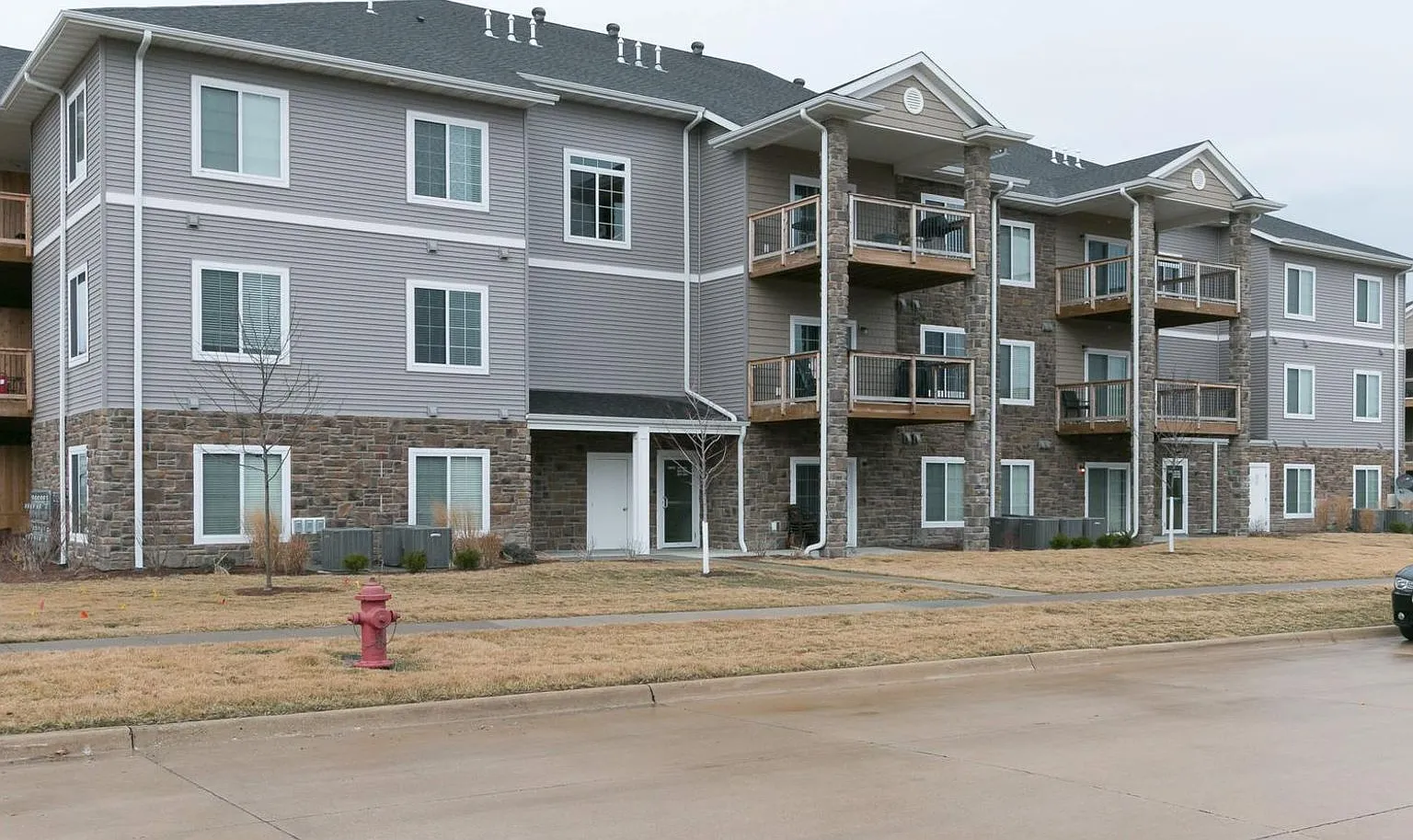 1620 Lincoln Dr — Photo 1