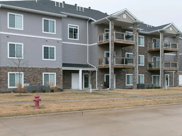 1620 Lincoln Dr, 1620 Lincoln Dr Unit 302, North Liberty, IA 52317