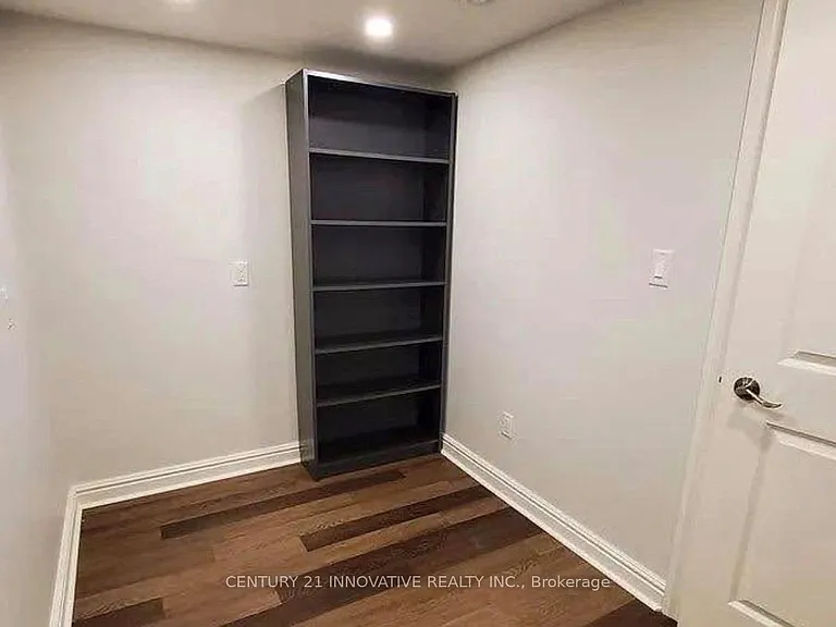 586 Chamberlain Rd #BASEMENT — Photo 10