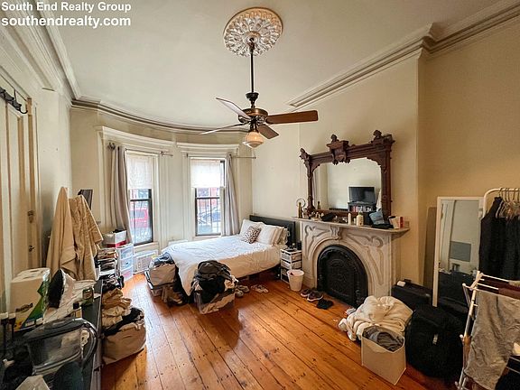 4th image of 132 W Concord St #1B