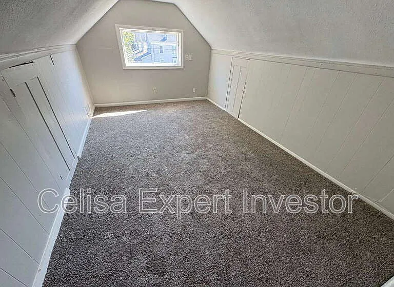 706 Davis St — Photo 10