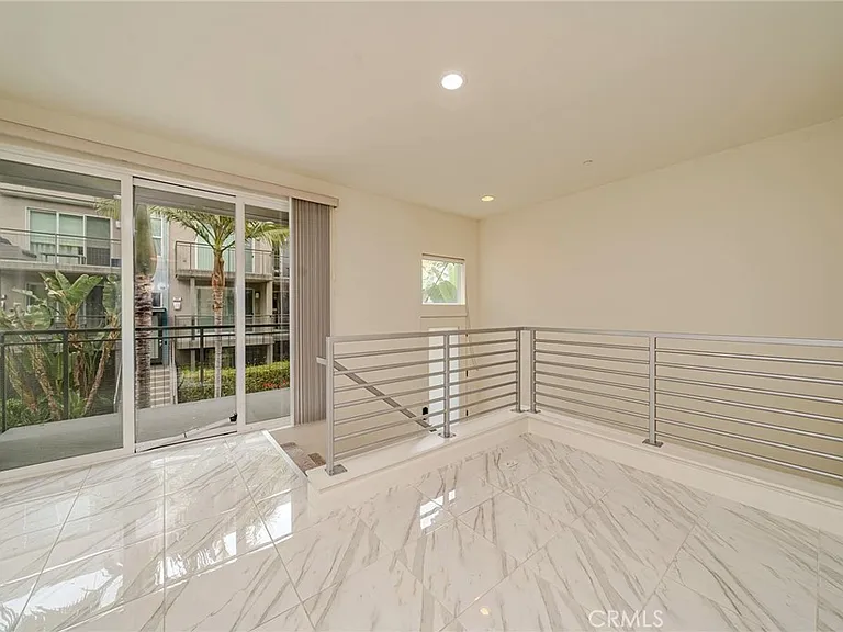 248 Rockefeller — Photo 3
