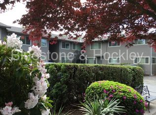 2443 SE Taylor St, Portland, OR 97214