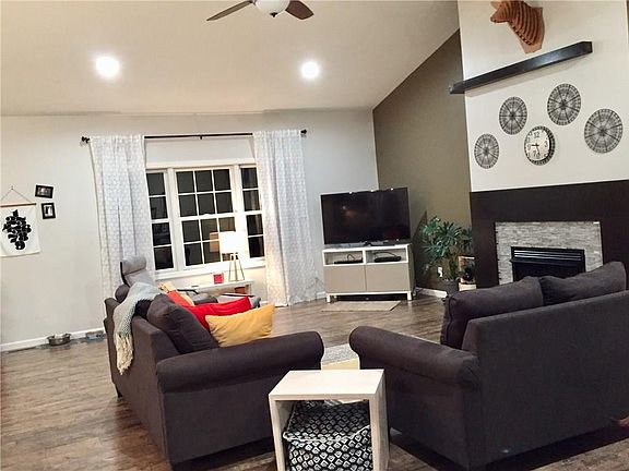 2nd image of 753 S Golf Blvd