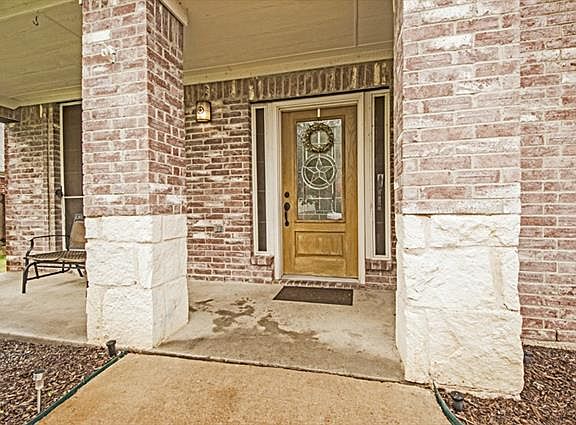 2nd image of 7717 Parkwood Plaza Dr