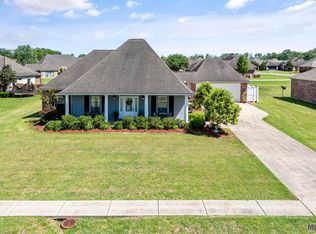 6755 River Run Ct, Addis, LA 70710
