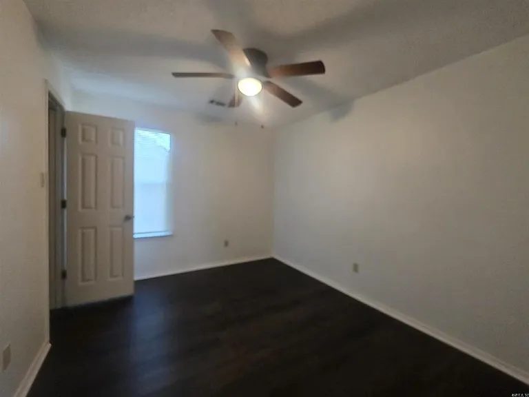 1608 Waldron Cv — Photo 18
