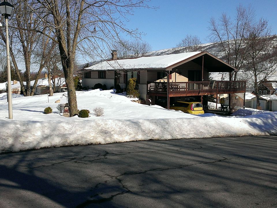 2nd image of 210 Edgemont Ave