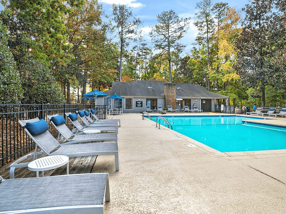 Woodlyn on the Green Apartment Homes - 100 Kempwood Dr Cary NC | Zillow