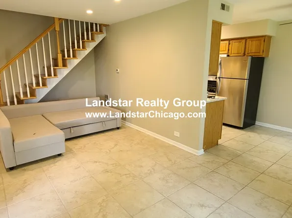 1170 Cove Dr, Prospect Heights, IL 60070