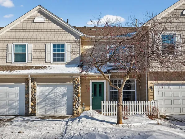 1887 Wildflower Ct, Shoreview, MN 55126