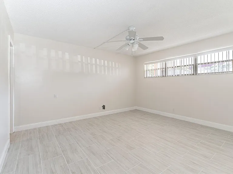 9523 S Hollybrook Lake Dr #107 — Photo 10