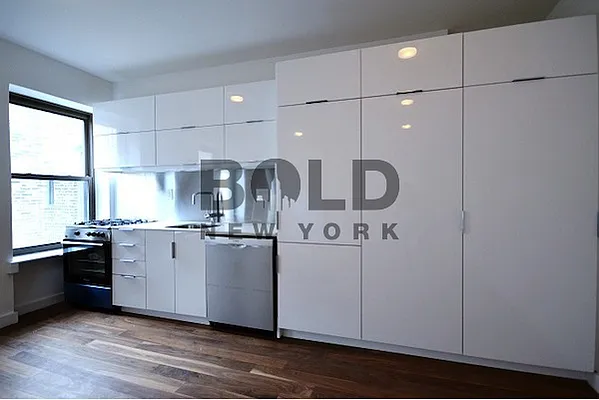 Rented by Bold New York | media 7