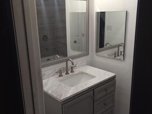 4th image of 5405 Hidden Oaks Ln