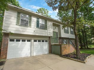 9 Ridgeline Ct, Spring, TX 77381