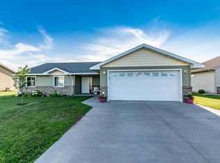 907 7th Ave NE, Perham, MN 56573