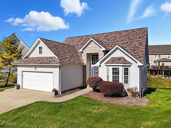 2nd image of 617 Eaton Dr