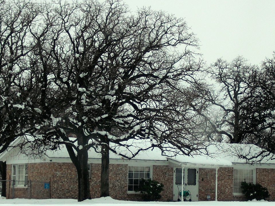 1st image of 1904 Willis Ln